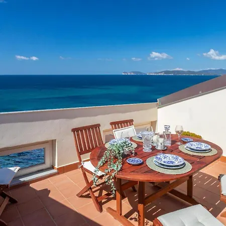 Villa Fignoni - Attico Panoramico Fronte Mare O Camera Matrimoniale Con Bagno Privato Alghero Exterior photo
